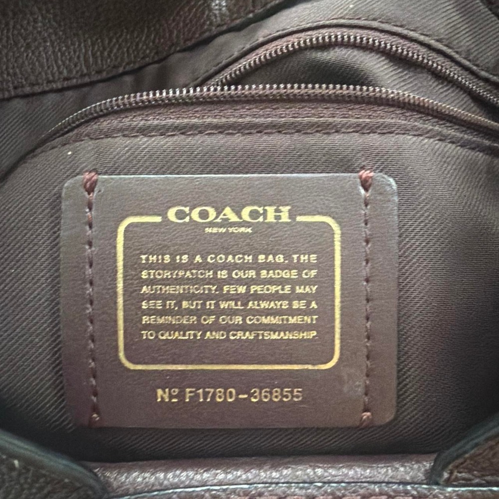 COACH Edie Pebbled Leather Hobo Shoulder Bag turnlock ****MISSING STRAP**** - Picture 4 of 8